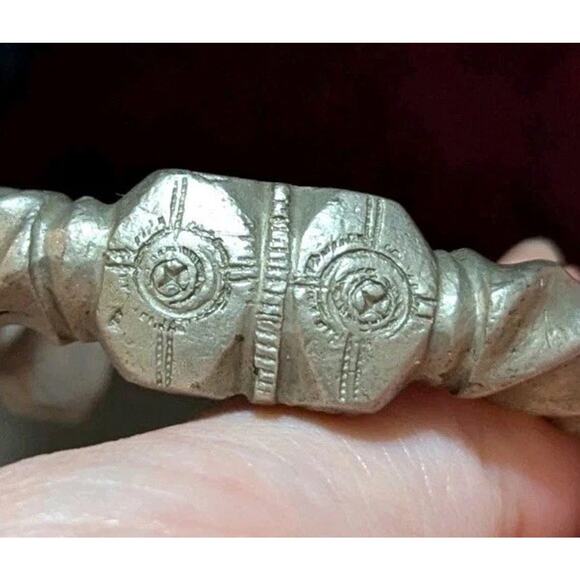 Antique African Niger Baoulé Dogon Bronze Manilla Currency Bracelet Cuff - Picture 5 of 8